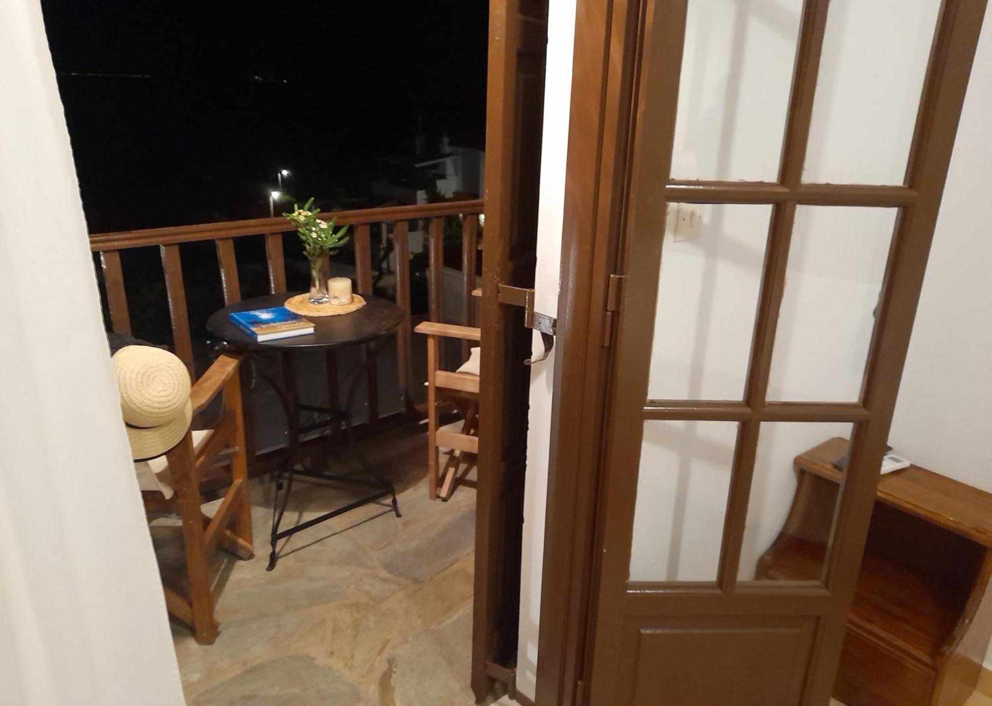 Lilian Beachfront *