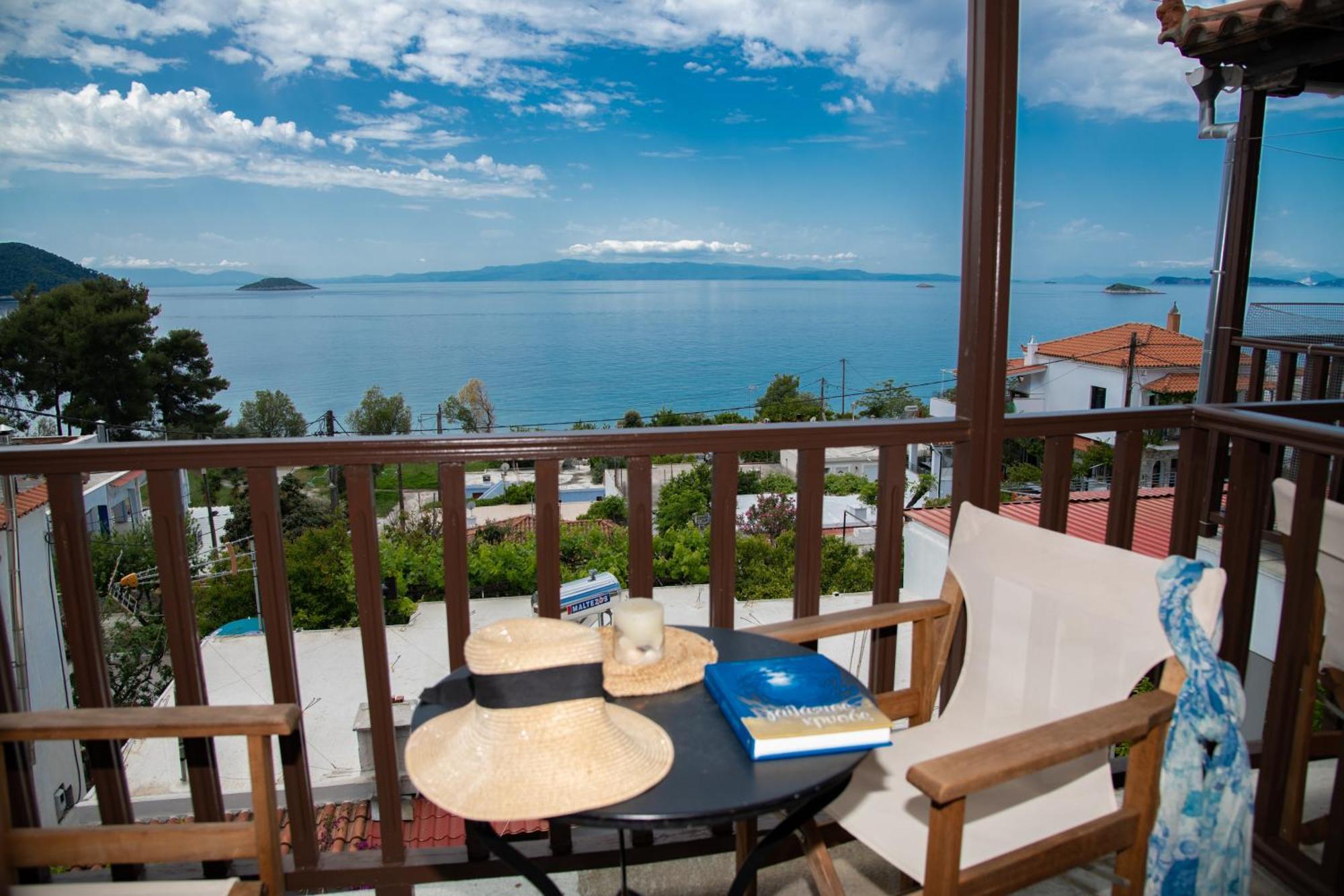 Lilian Beachfront Apartment *