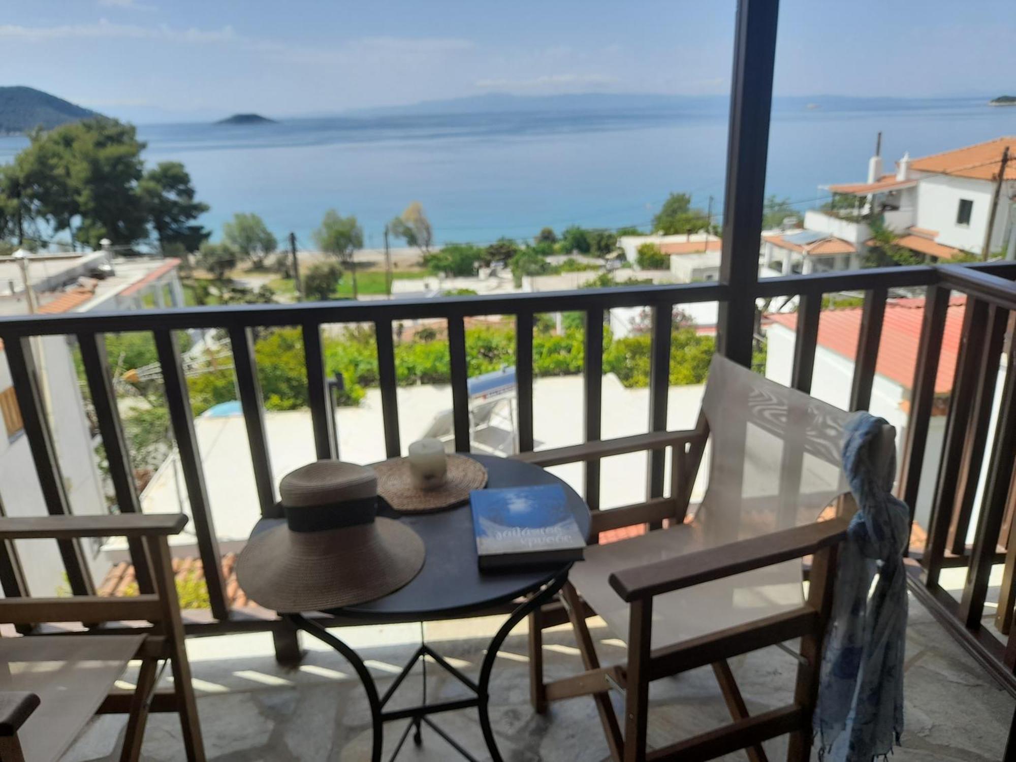 Lilian Beachfront Apartment *