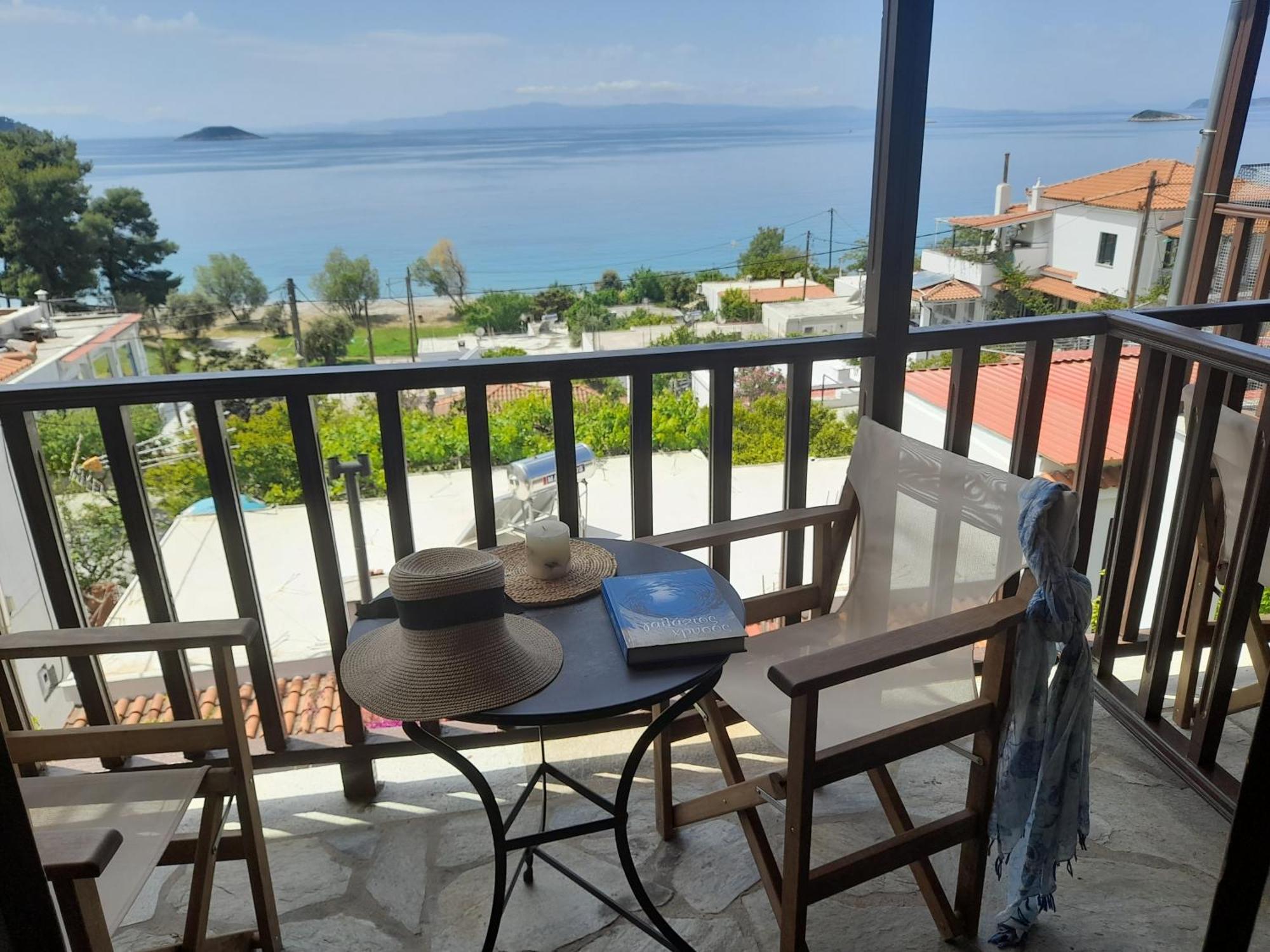 Lilian Beachfront * Neo Klima