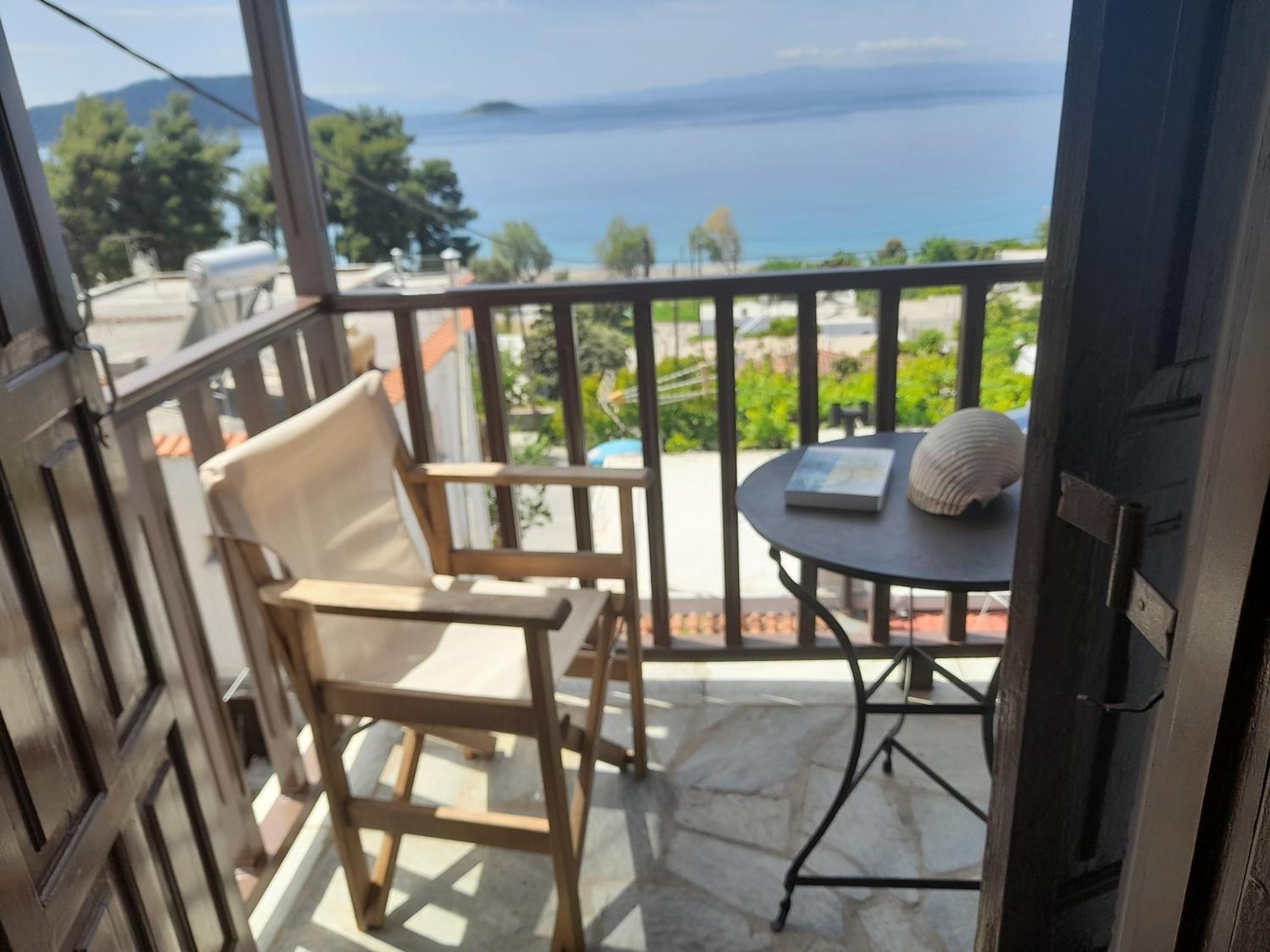 Lilian Beachfront Apartment