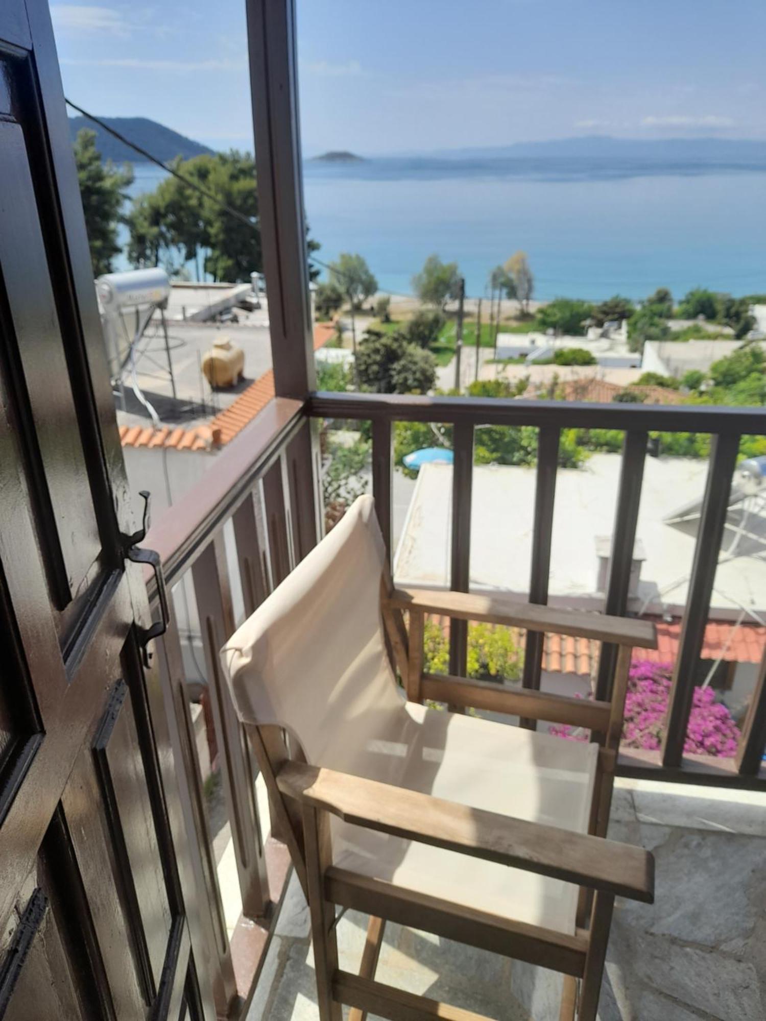 Lilian Beachfront *