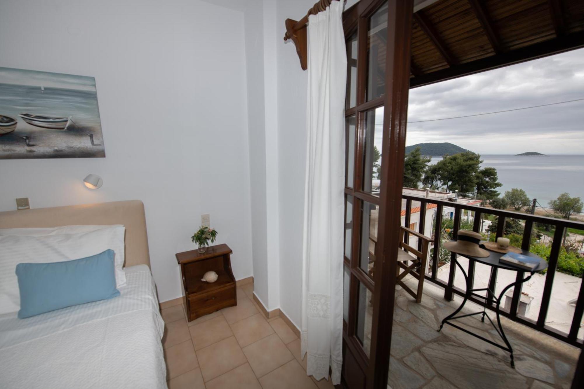 Lilian Beachfront * Neo Klima