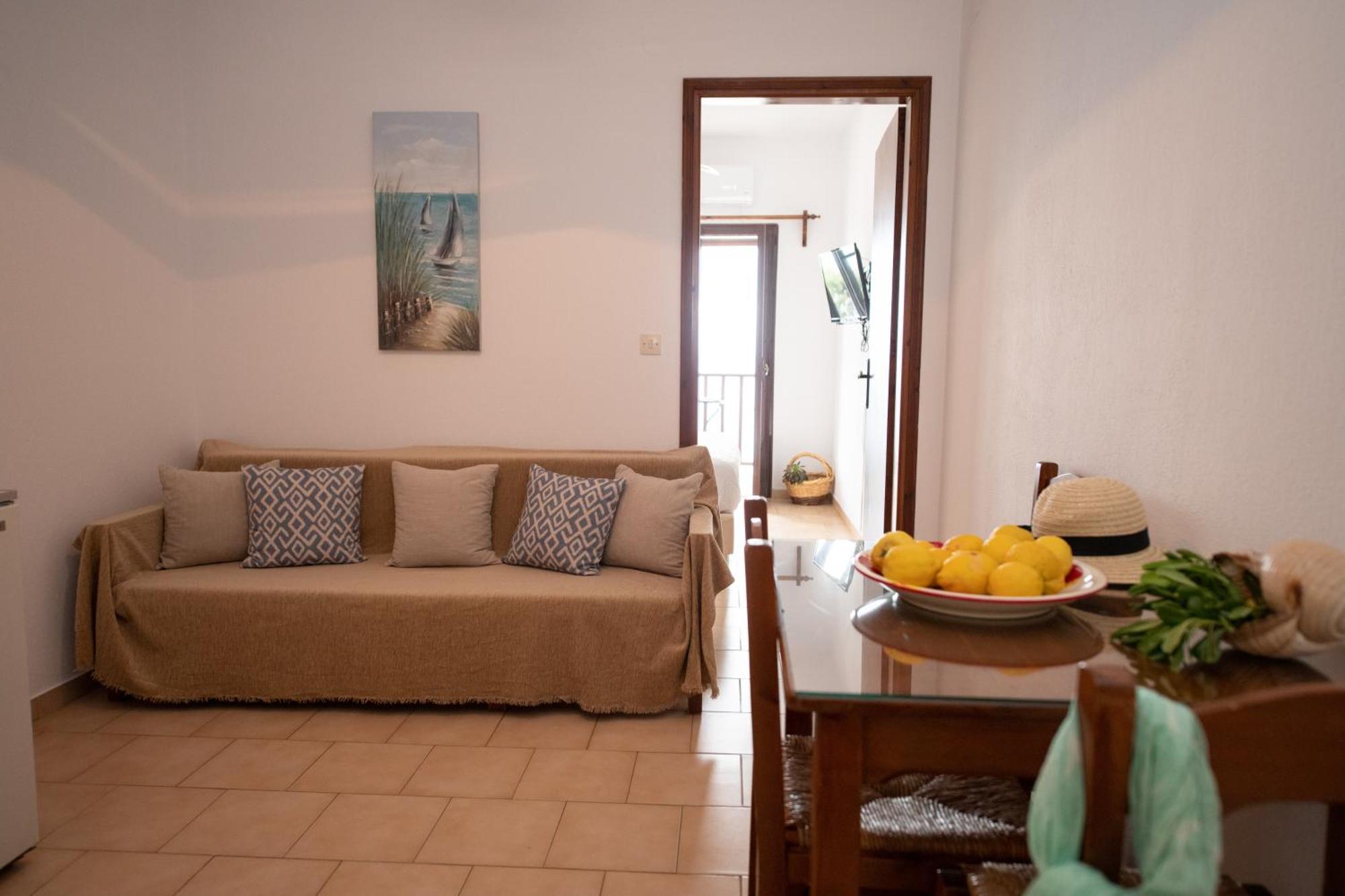 Lilian Beachfront *