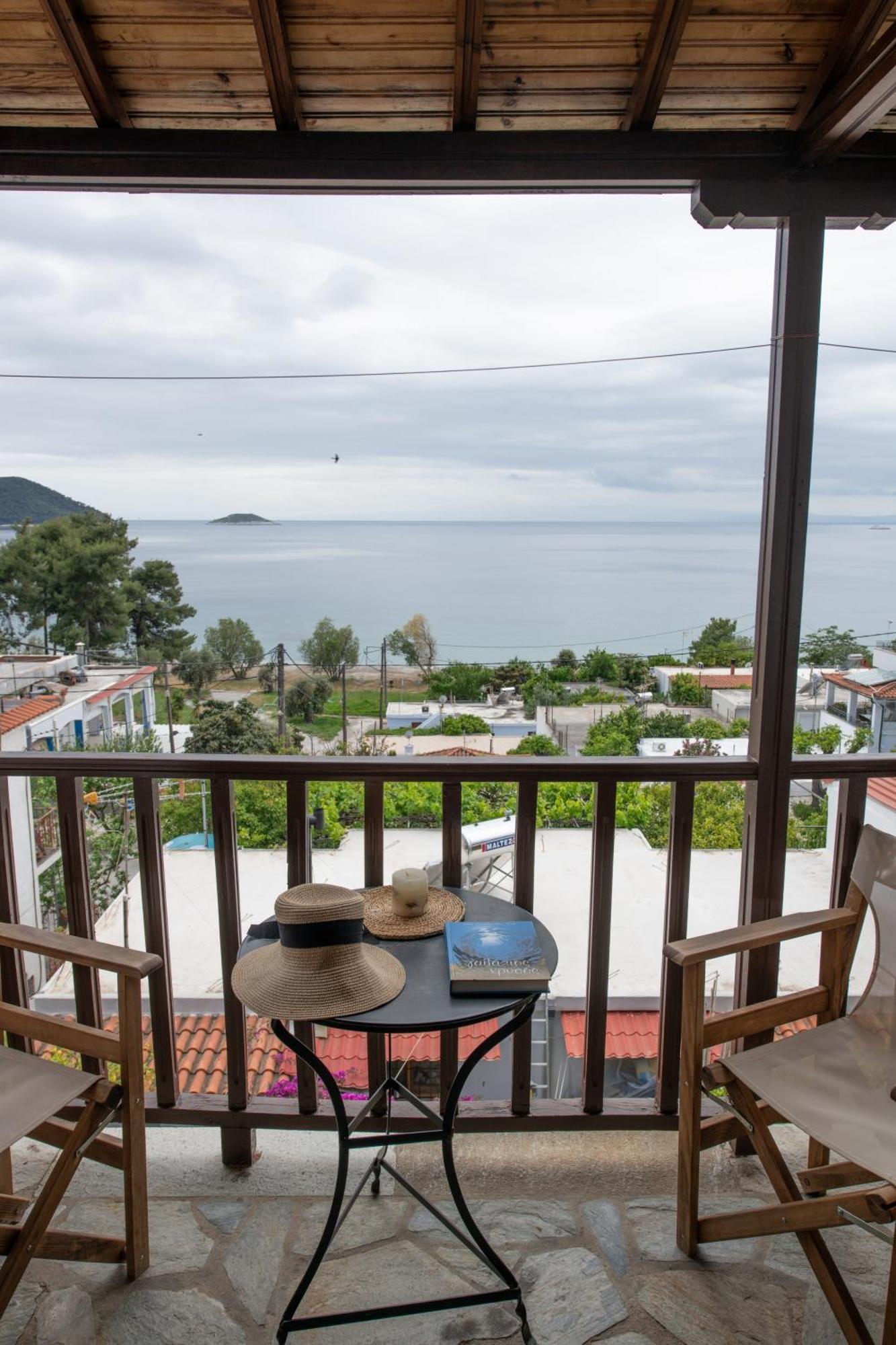 Lilian Beachfront Apartment