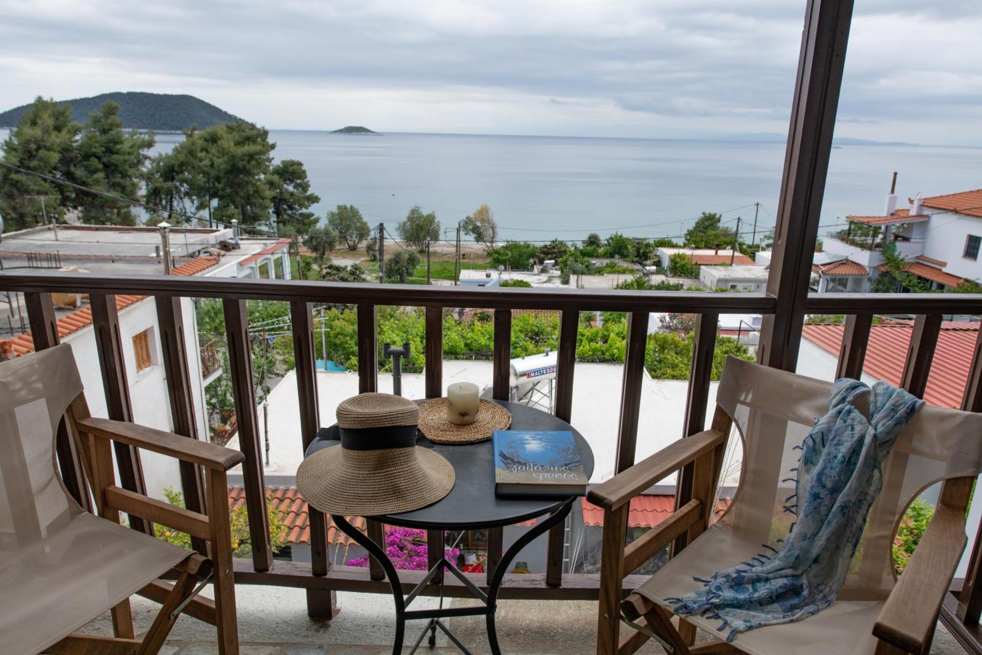 Lilian Beachfront Neo Klima